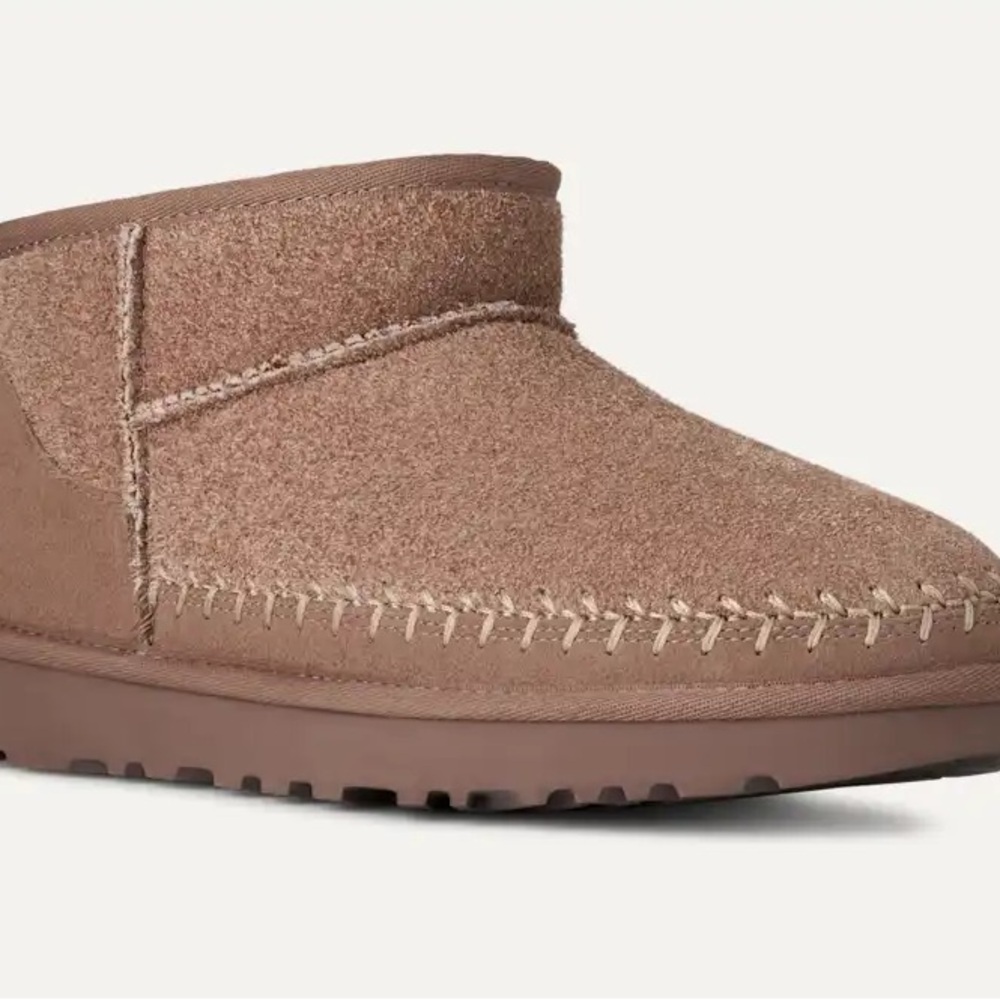 UGG Classic Ultra Mini Biarritz Boot Ankle Womens 12 Rocky Oak Brown Suede NWOT - Picture 3 of 16